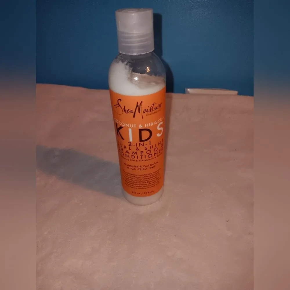 NWOT Shea Moisture Coconut & Hibiscus Kids 2-in-1 Shampoo & Conditioner